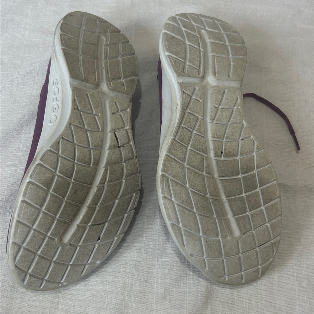 Oofos OOmg Women's Sport LS Low Shoe Size W11 Sneaker Plum - Picture 3 of 6